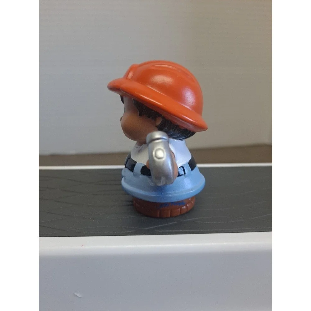 2001 Fisher Price Little People Girl Construction Worker Hardhat Flag Hammer‎